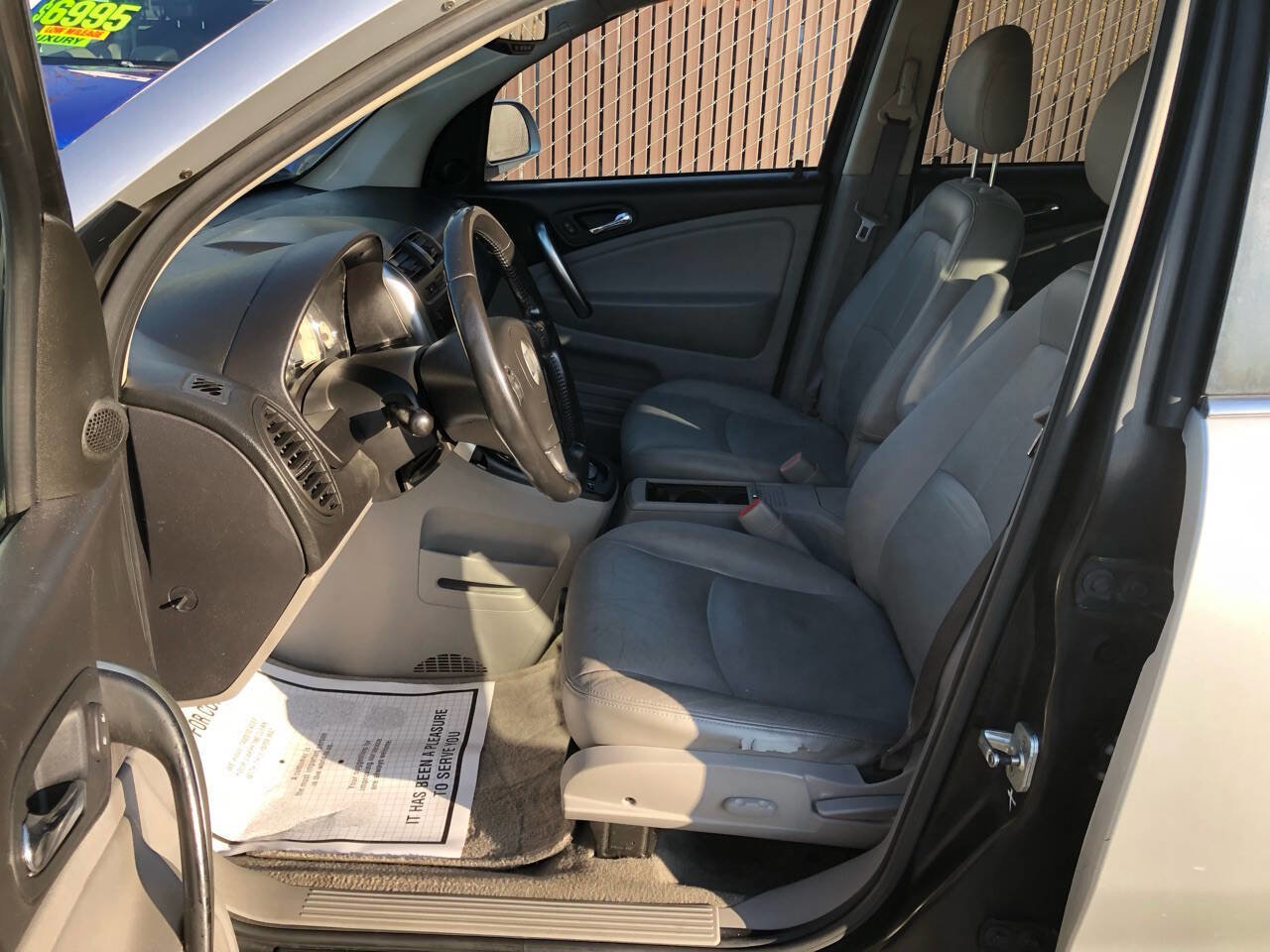 Used 2007 Saturn Vue AWD V6 w/ Leather Appointments Pkg image 3