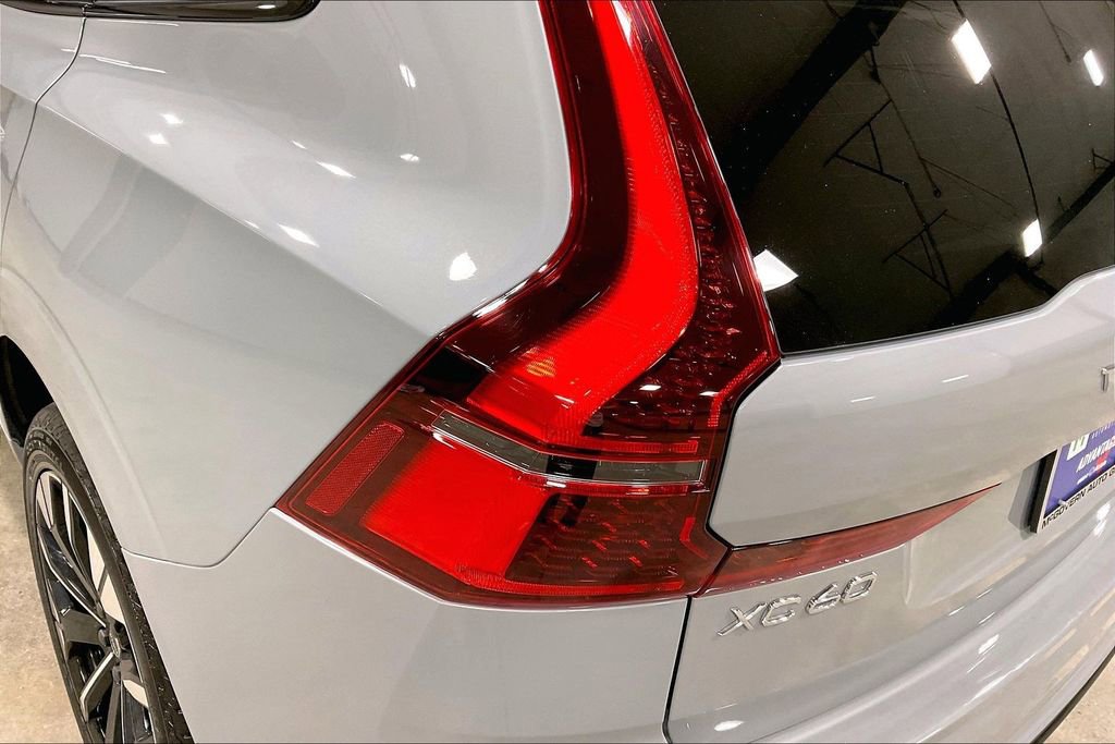 Certified 2026 Volvo XC60 B5 Plus w/ Climate Package AWD/4WD image 23