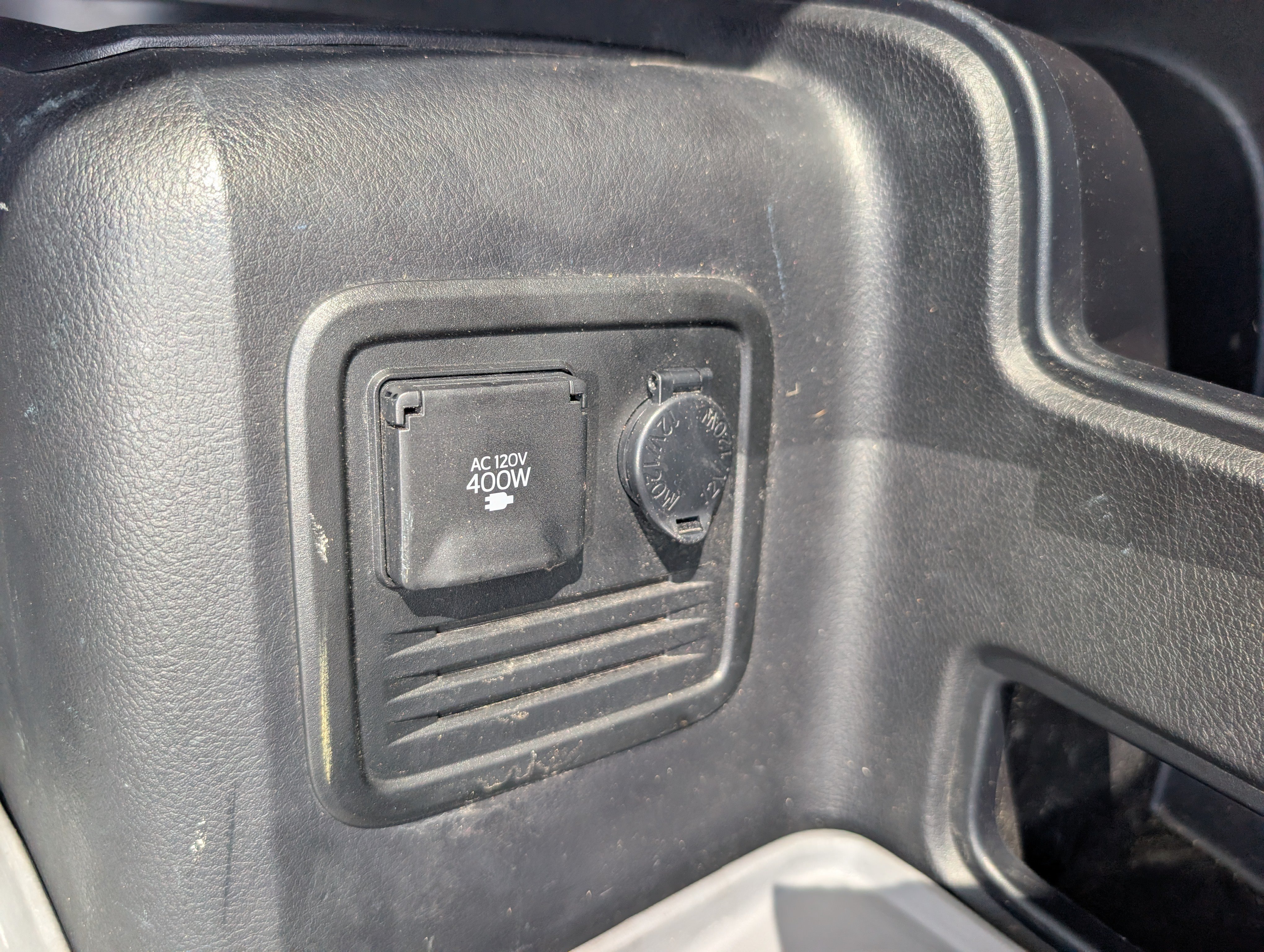 Used 2013 Toyota 4Runner SR5 w/ Convenience Pkg AWD/4WD image 14