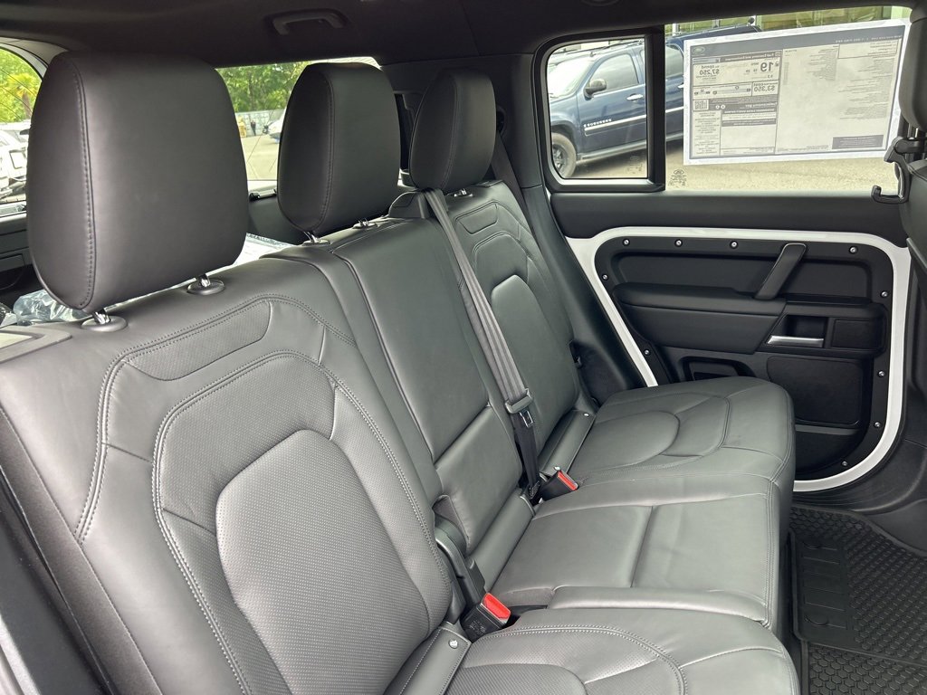 New 2025 Land Rover Defender 130 S image 18
