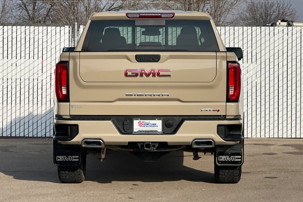 Certified 2022 GMC Sierra 1500 AT4 w/ AT4 Preferred Package image 7
