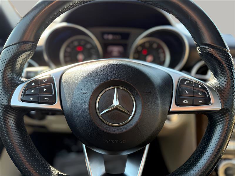 Used 2017 Mercedes-Benz SLC 300 image 32
