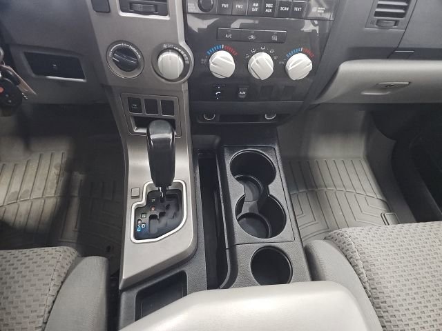 Used 2010 Toyota Tundra 4x4 Double Cab image 27