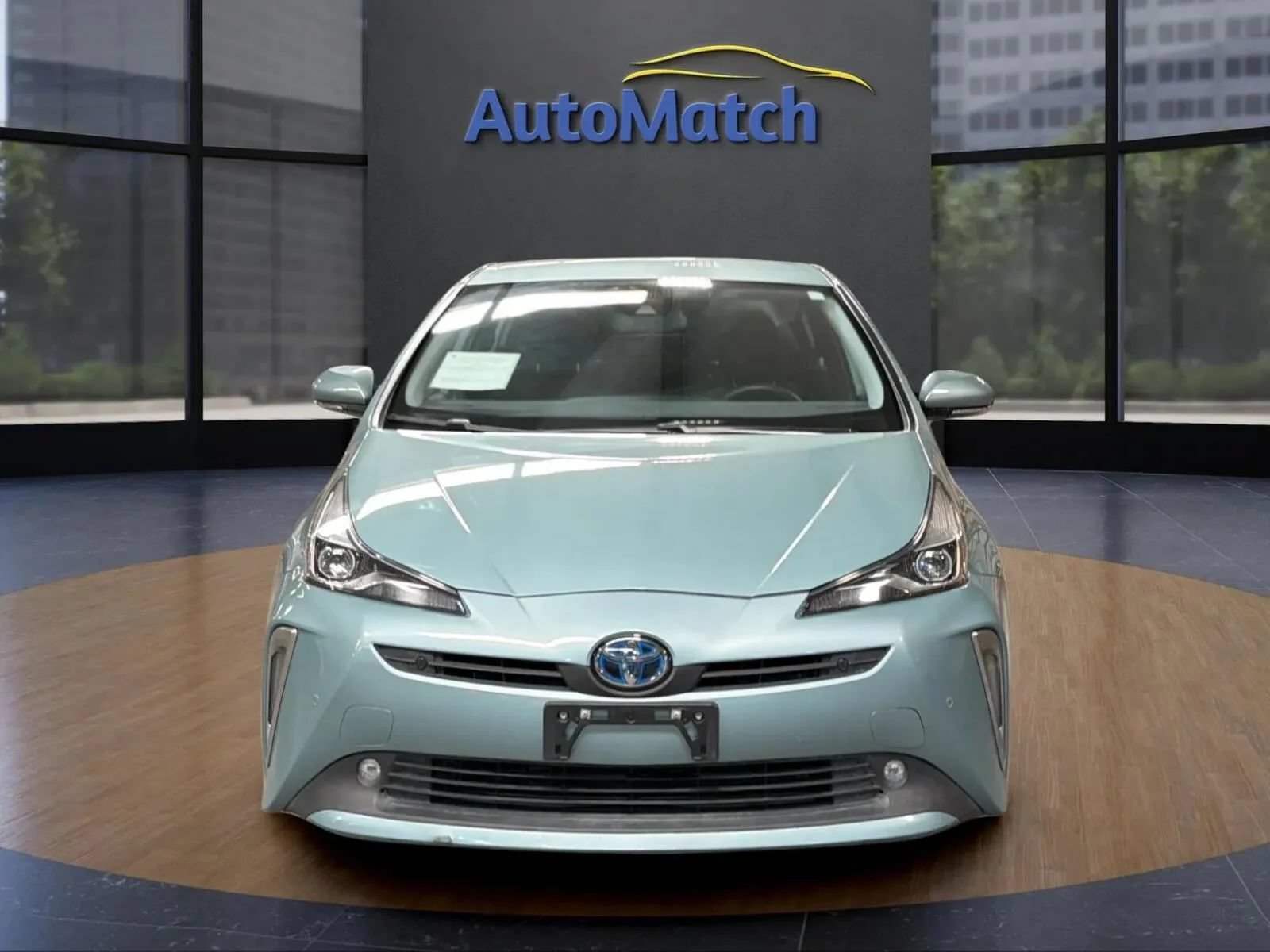 Used 2021 Toyota Prius LE AWD/4WD image 3