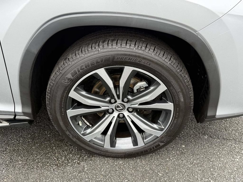 Used 2022 Lexus RX 350L Premium w/ Premium Package AWD/4WD image 7