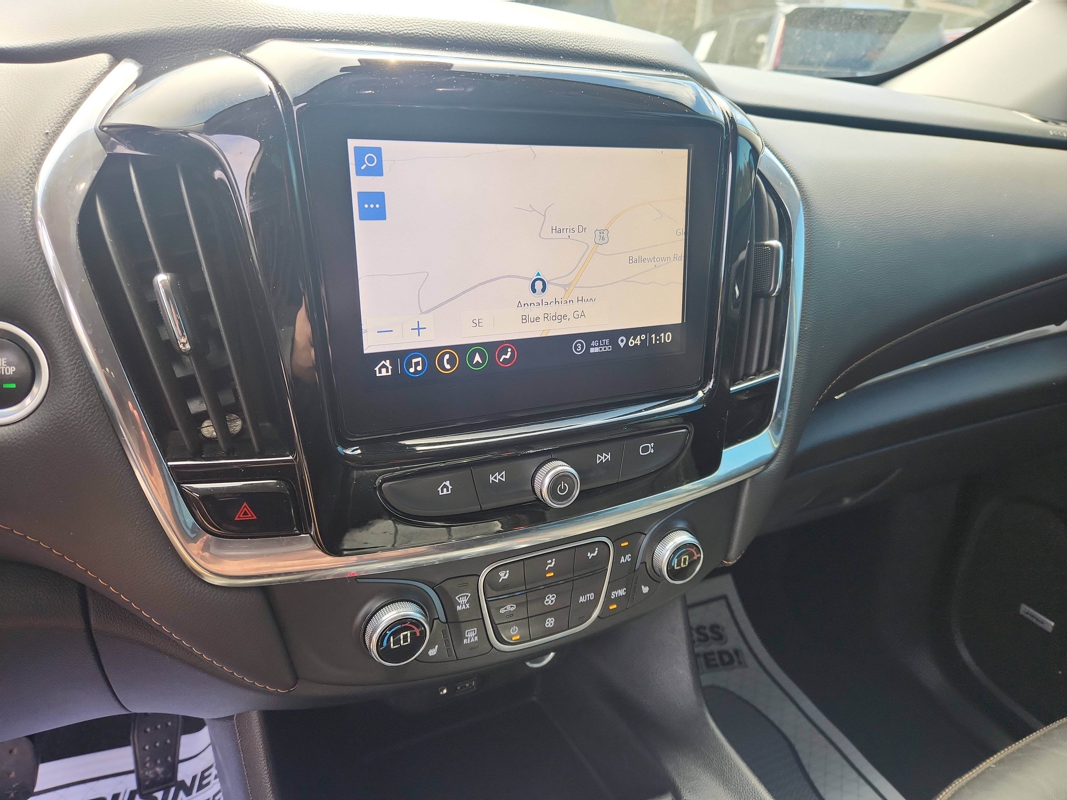 Used 2020 Chevrolet Traverse LT w/ LT Premium Package image 33