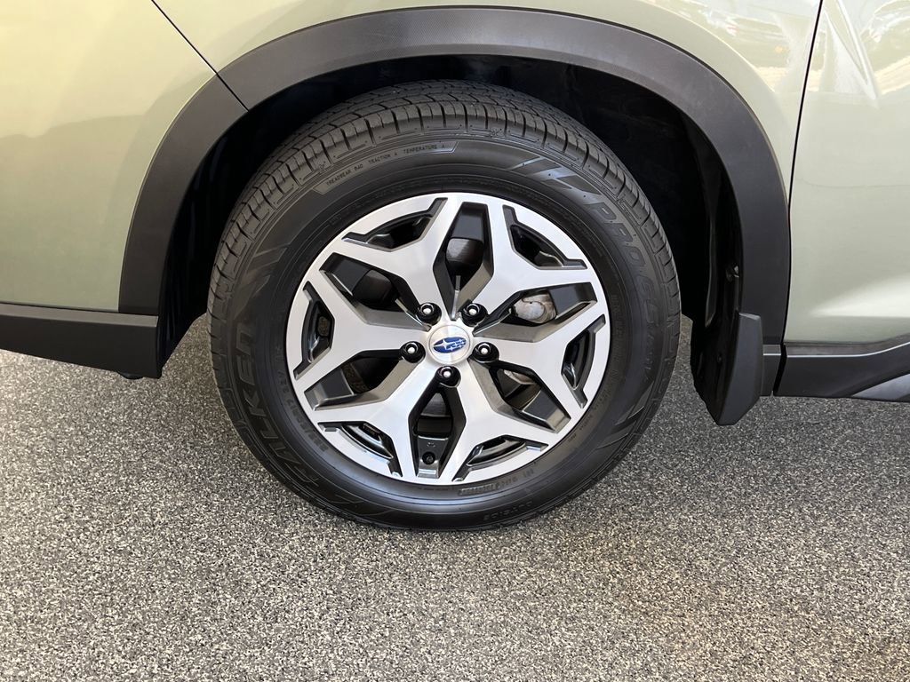 Used 2019 Subaru Forester Premium AWD/4WD image 28