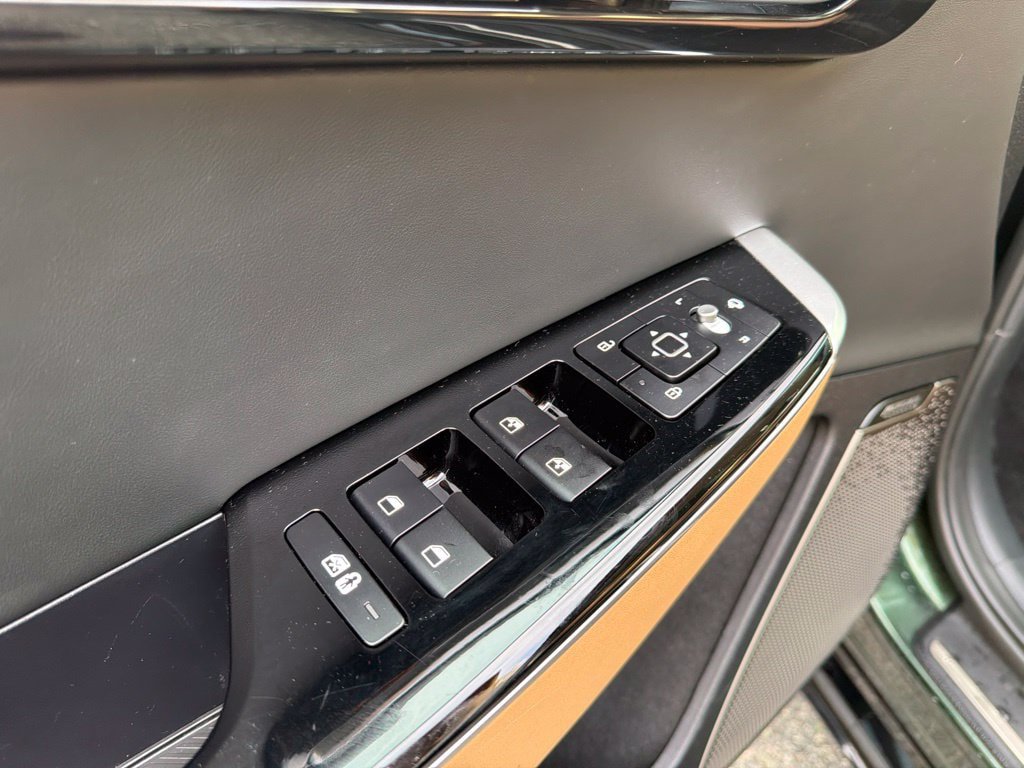 Certified 2023 Kia EV6 GT-Line AWD/4WD image 12