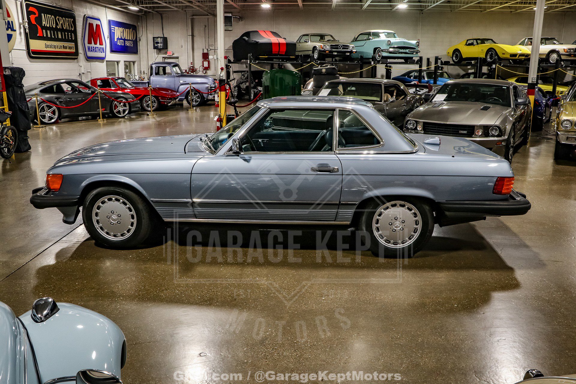 Used 1986 Mercedes-Benz 560 SL image 11