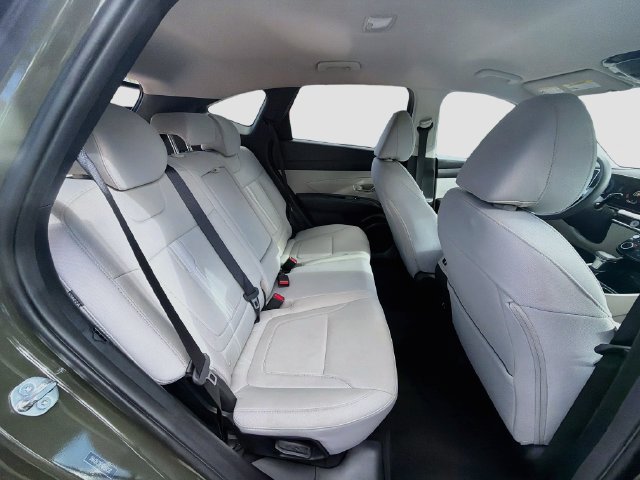 Certified 2025 Hyundai Tucson SEL AWD/4WD image 28