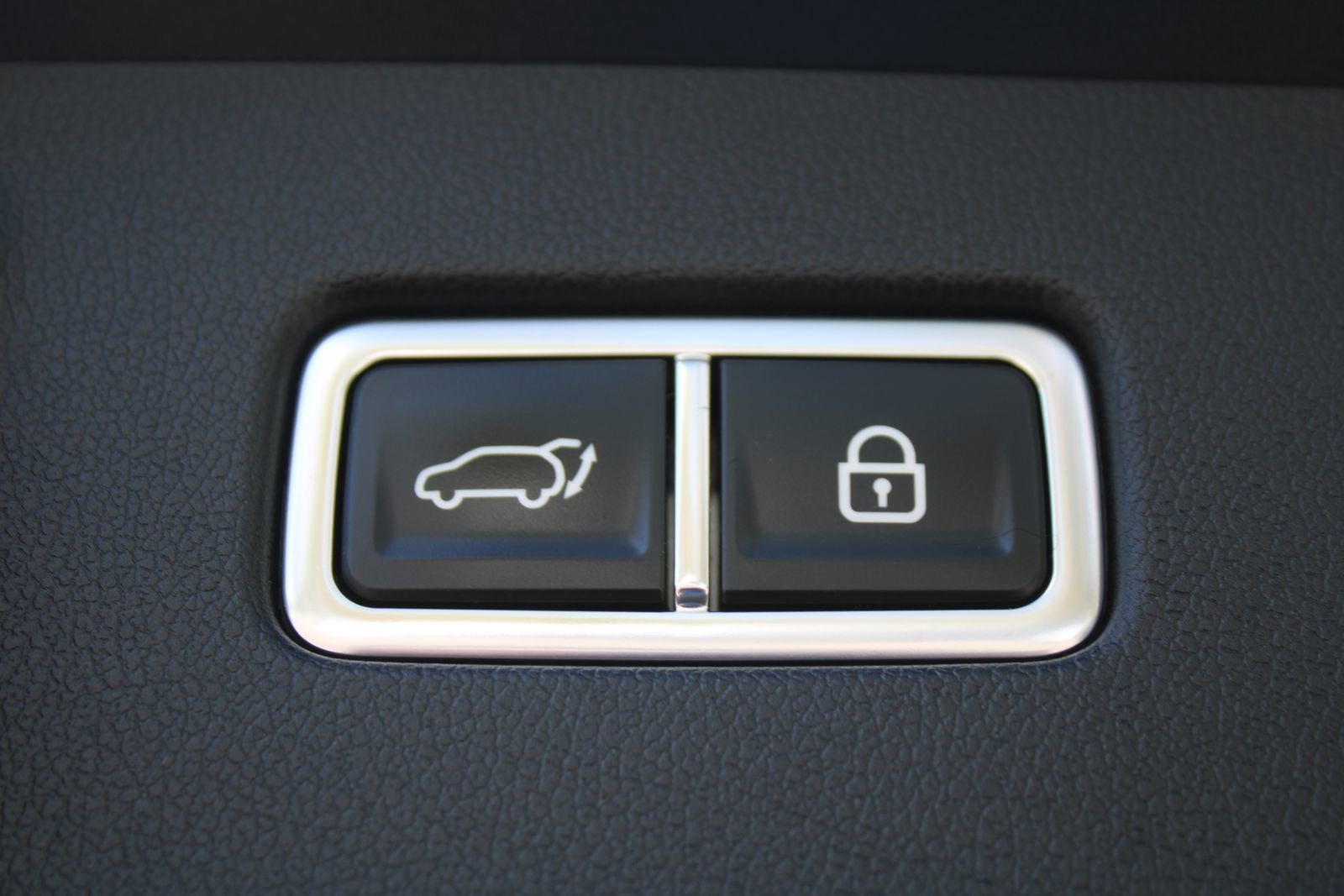 Certified 2023 Kia Sorento SX Prestige image 12