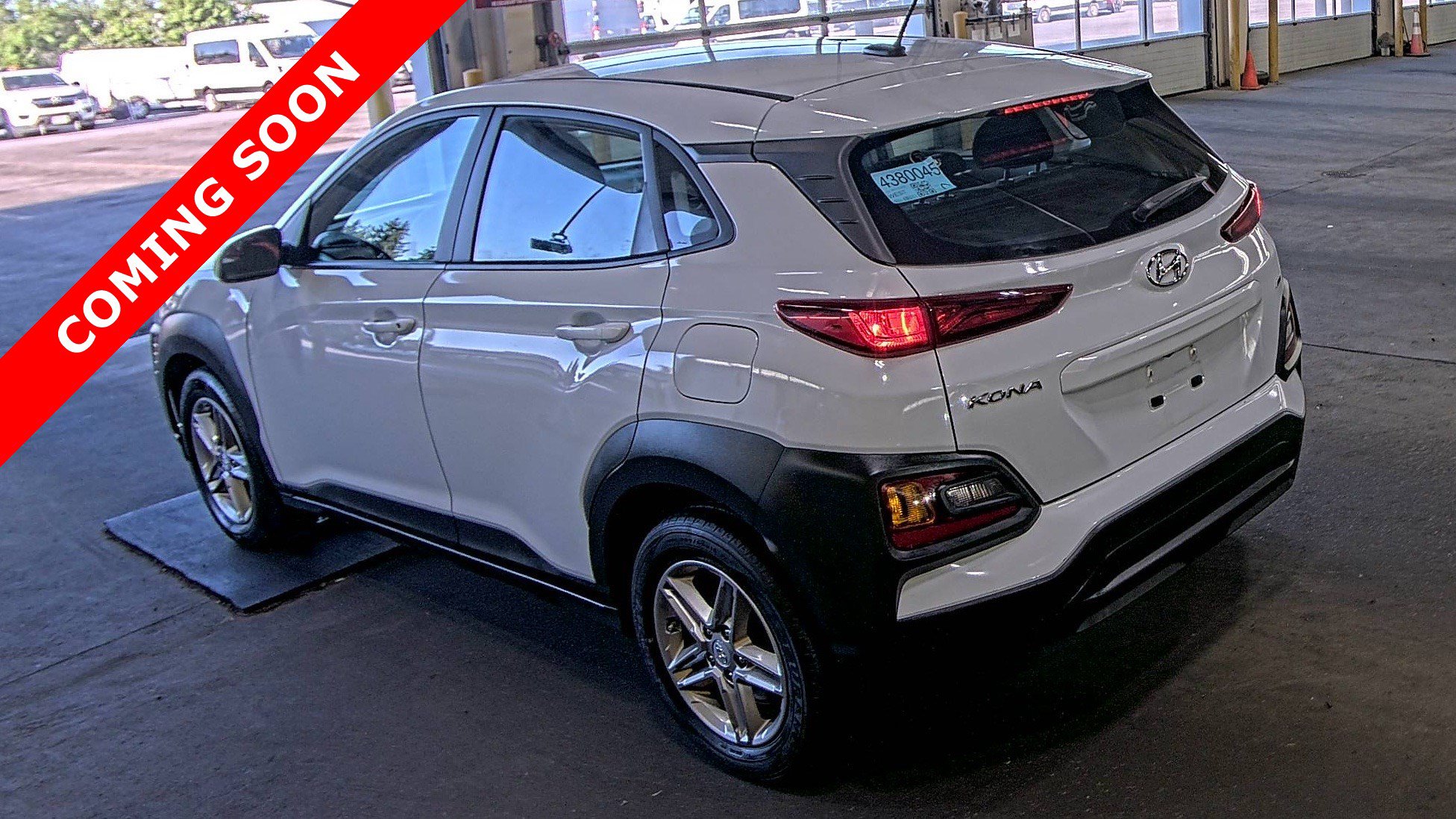 Used 2021 Hyundai Kona SE AWD/4WD image 3