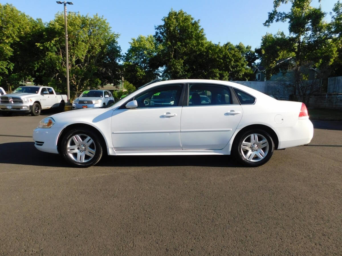 Used 2014 Chevrolet Impala LT w/ LT Sunroof Package image 21