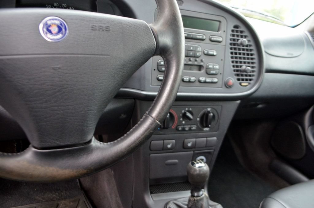 Used 1997 Saab 900 S FWD image 27