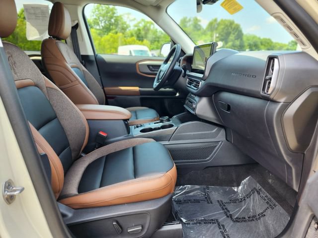 Certified 2025 Ford Bronco Sport Outer Banks w/ Outer Banks Tech Package+ AWD/4WD image 11