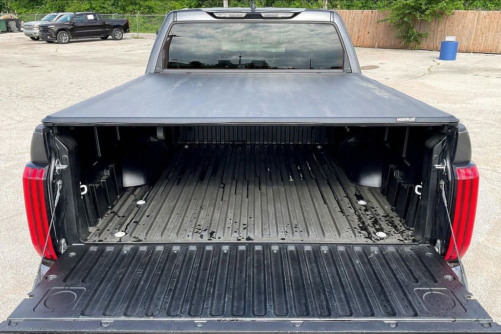 Used 2025 Toyota Tundra SR5 AWD/4WD image 30