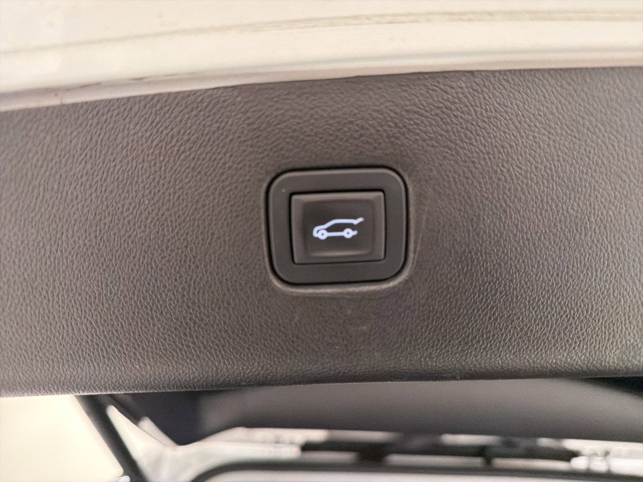 Used 2020 Chevrolet Blazer LT w/ Sound & Technology Package image 37