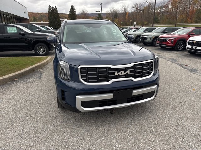 Used 2025 Kia Telluride S image 9