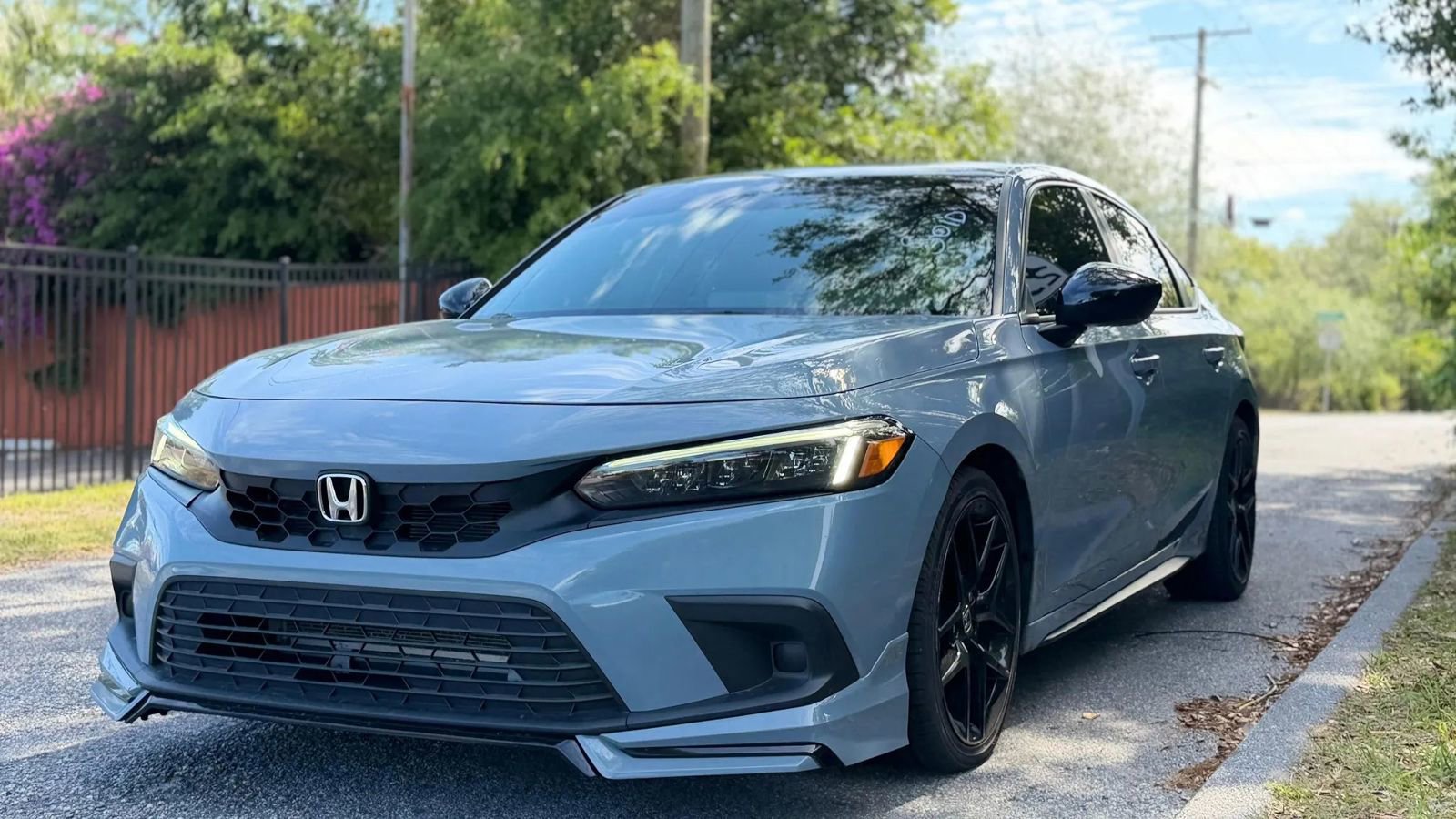Used 2022 Honda Civic Sport image 1