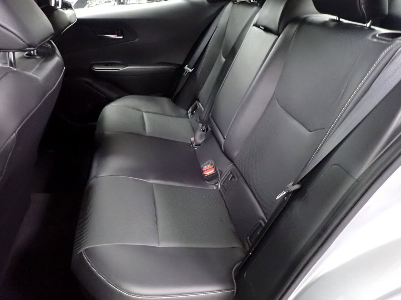 Used 2024 Toyota Prius XLE image 11