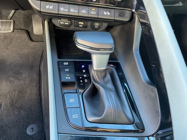 Used 2024 Hyundai Elantra Limited image 34