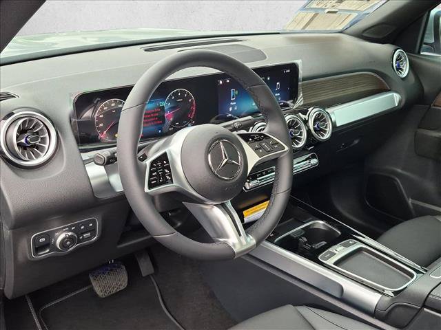 New 2026 Mercedes-Benz GLB 250 4MATIC image 3
