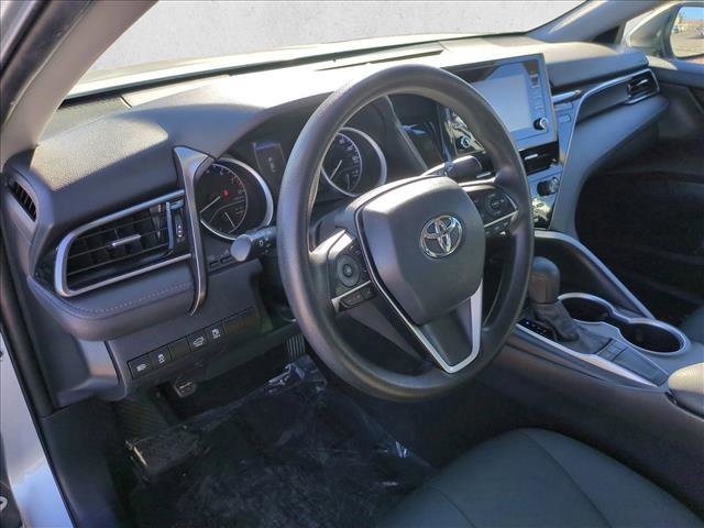 Used 2022 Toyota Camry LE image 10
