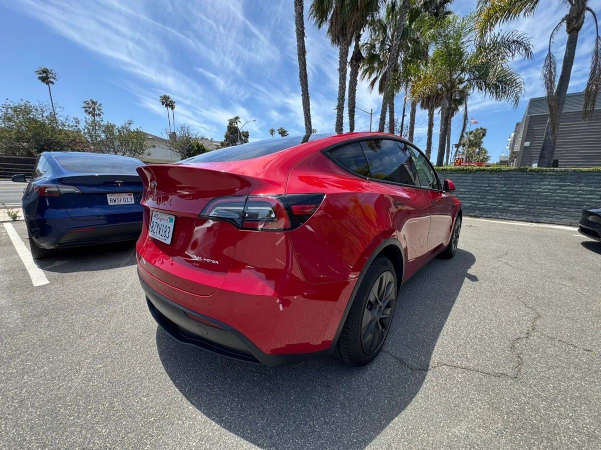 Used 2024 Tesla Model Y Long Range AWD/4WD image 4