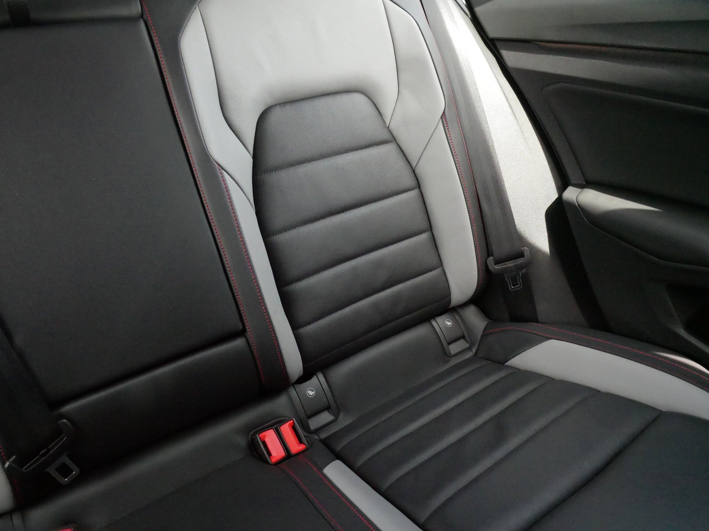 Certified 2024 Volkswagen GTI SE FWD image 14