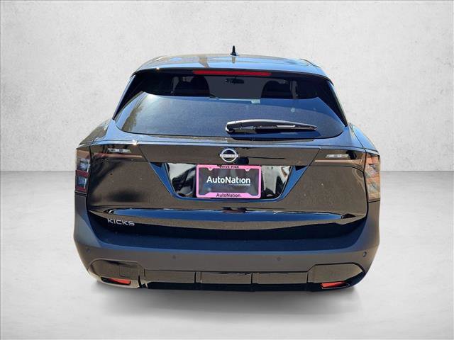 Certified 2025 Nissan Kicks SV FWD image 7