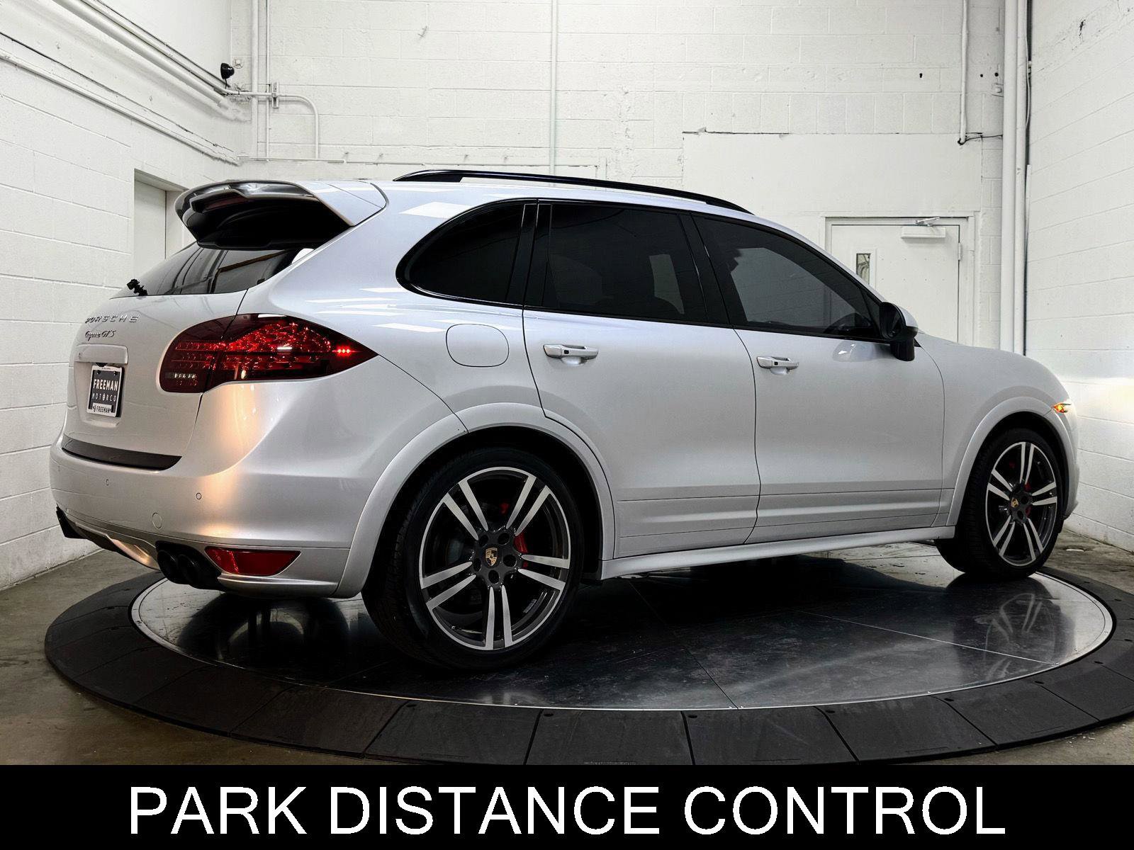 Used 2014 Porsche Cayenne GTS image 8