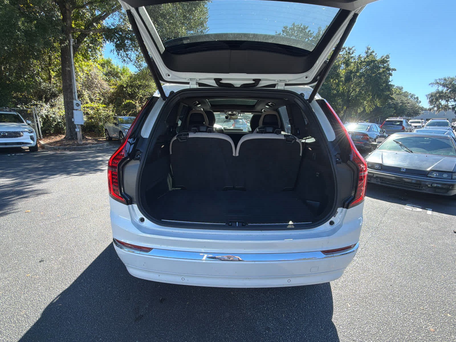 Used 2026 Volvo XC90 B6 Plus AWD/4WD image 23