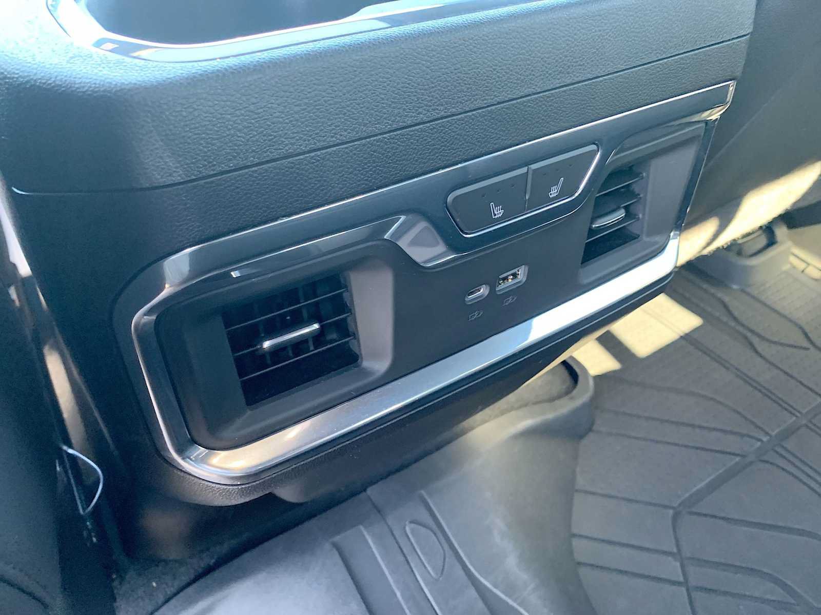 Certified 2023 Chevrolet Silverado 1500 High Country w/ High Country Premium Package AWD/4WD image 21