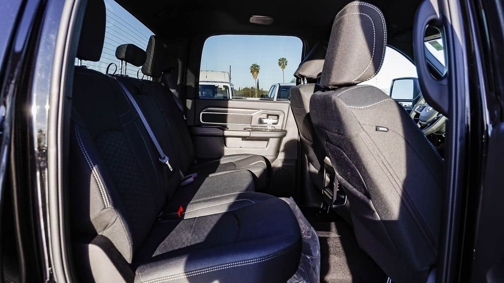 New 2026 RAM 2500 Big Horn AWD/4WD image 19