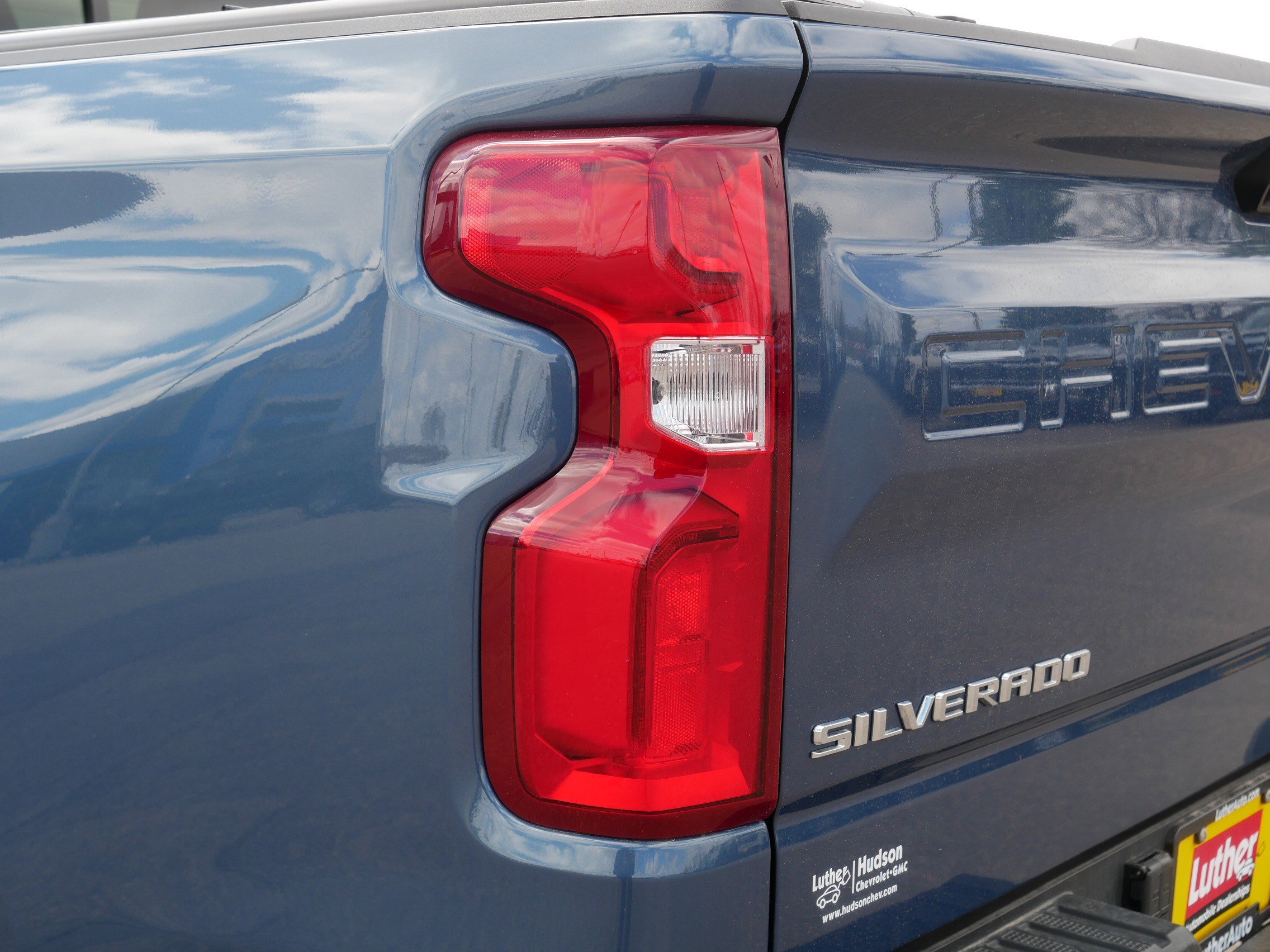 Used 2024 Chevrolet Silverado 1500 LTZ image 17