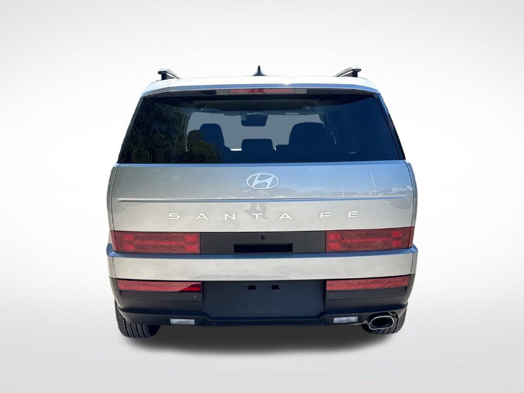 Used 2026 Hyundai Santa Fe SEL FWD image 4