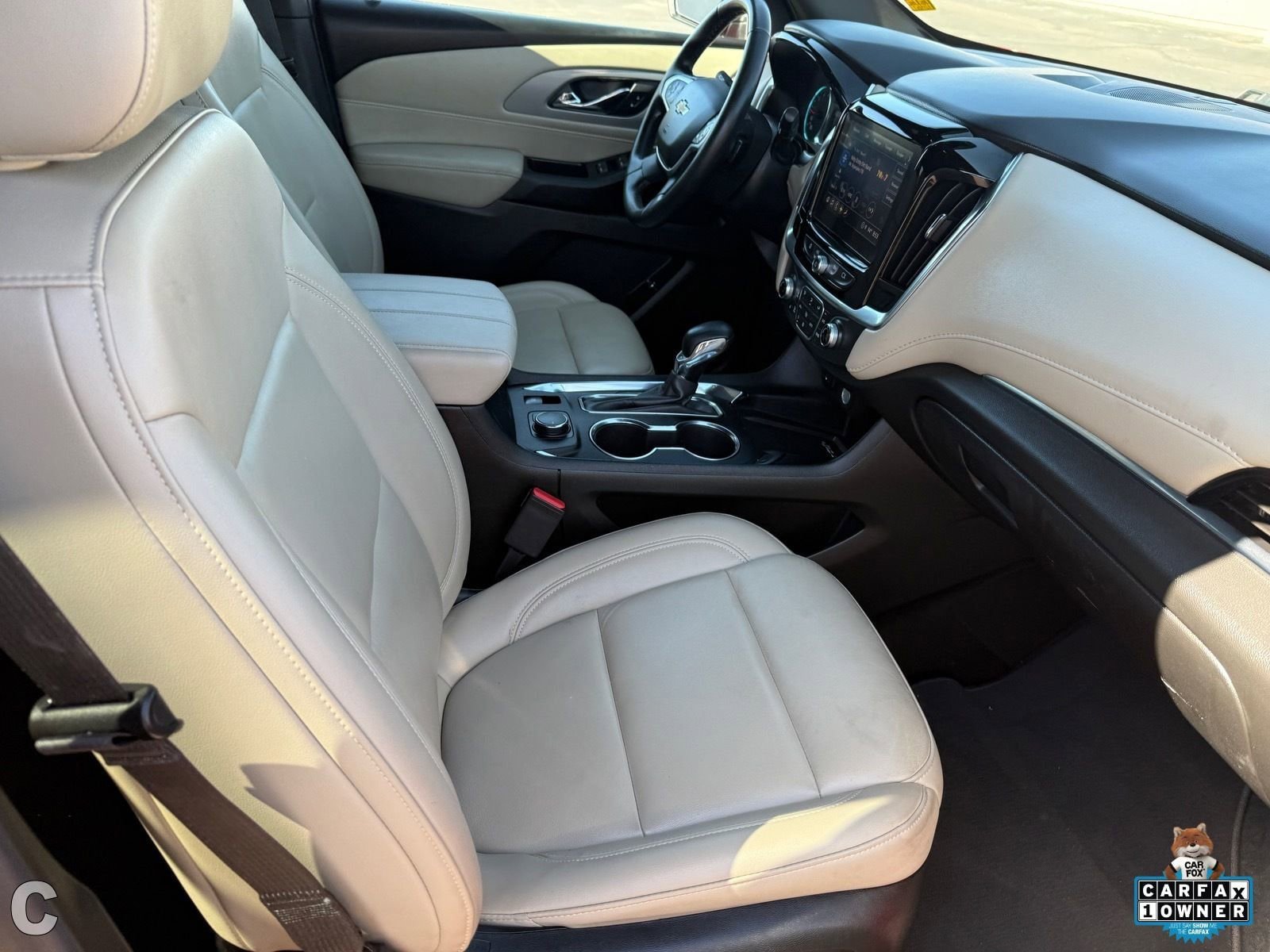 Used 2023 Chevrolet Traverse LT FWD image 9