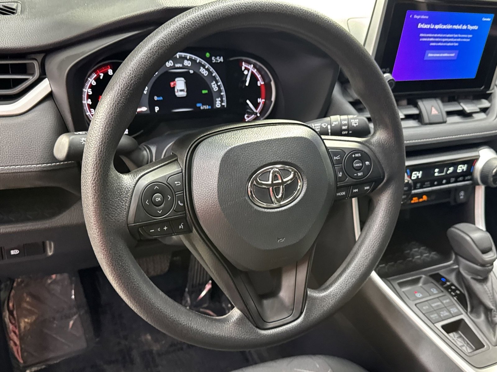 Used 2024 Toyota RAV4 XLE AWD/4WD image 28