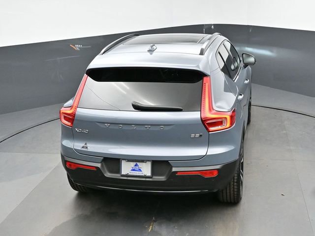 Used 2023 Volvo XC40 B5 Plus w/ Climate Package image 44