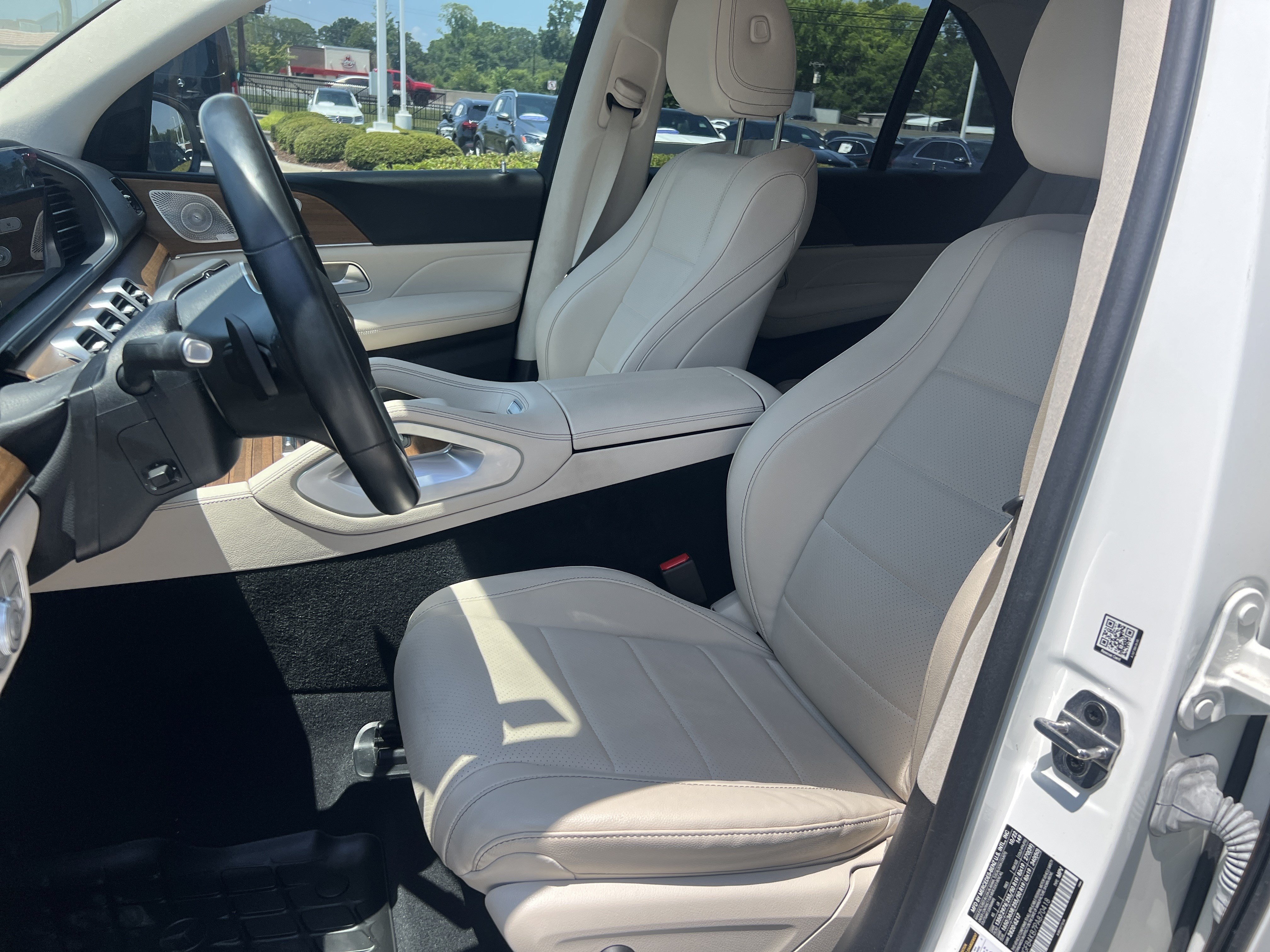 Certified 2023 Mercedes-Benz GLE 350 4MATIC w/ Premium Package image 16
