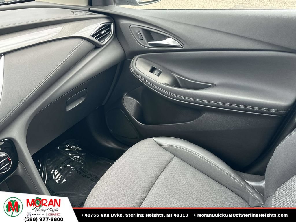 Certified 2023 Buick Encore GX Select AWD/4WD image 30