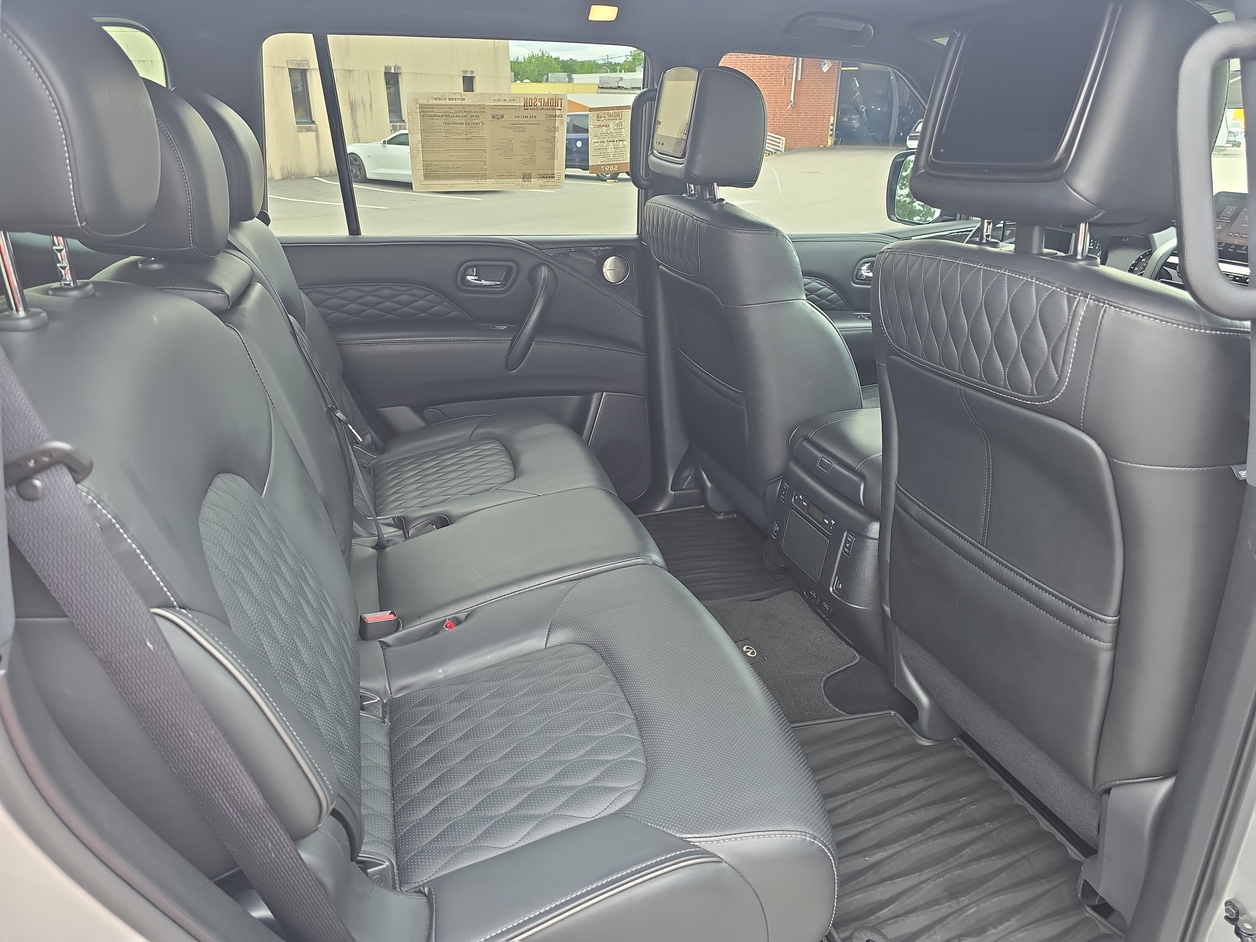 Used 2023 INFINITI QX80 Sensory w/ Cargo Package AWD/4WD image 11