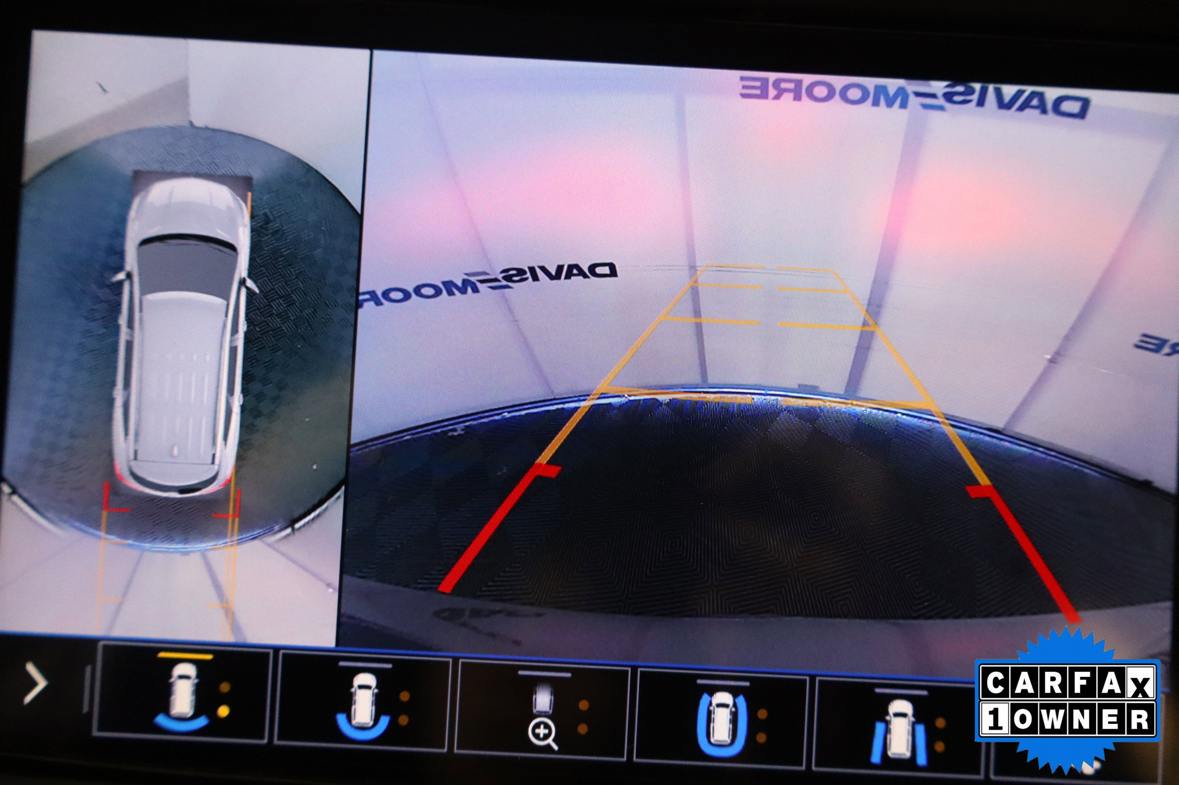 Used 2021 Buick Enclave Avenir w/ Avenir Technology Package image 27