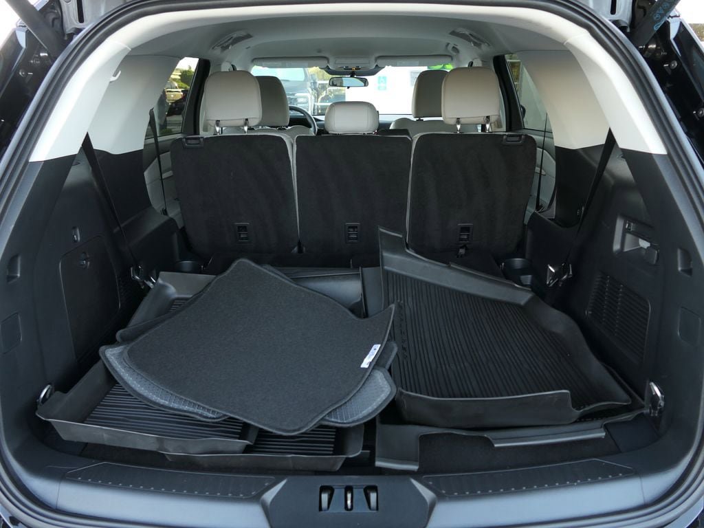 Used 2026 Ford Explorer Active w/ Active Comfort Package RWD image 25