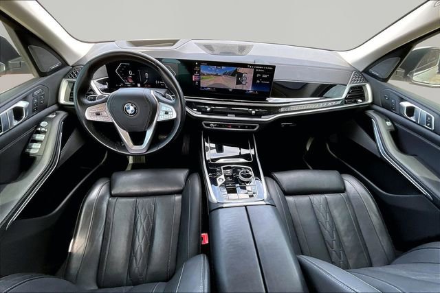 Used 2023 BMW X7 xDrive40i w/ Executive Package AWD/4WD image 13