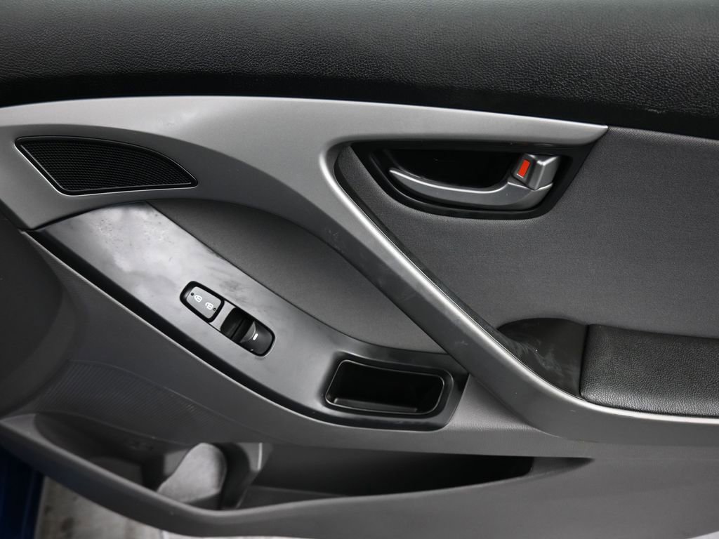 Used 2016 Hyundai Elantra SE w/ Option Group 02 image 35