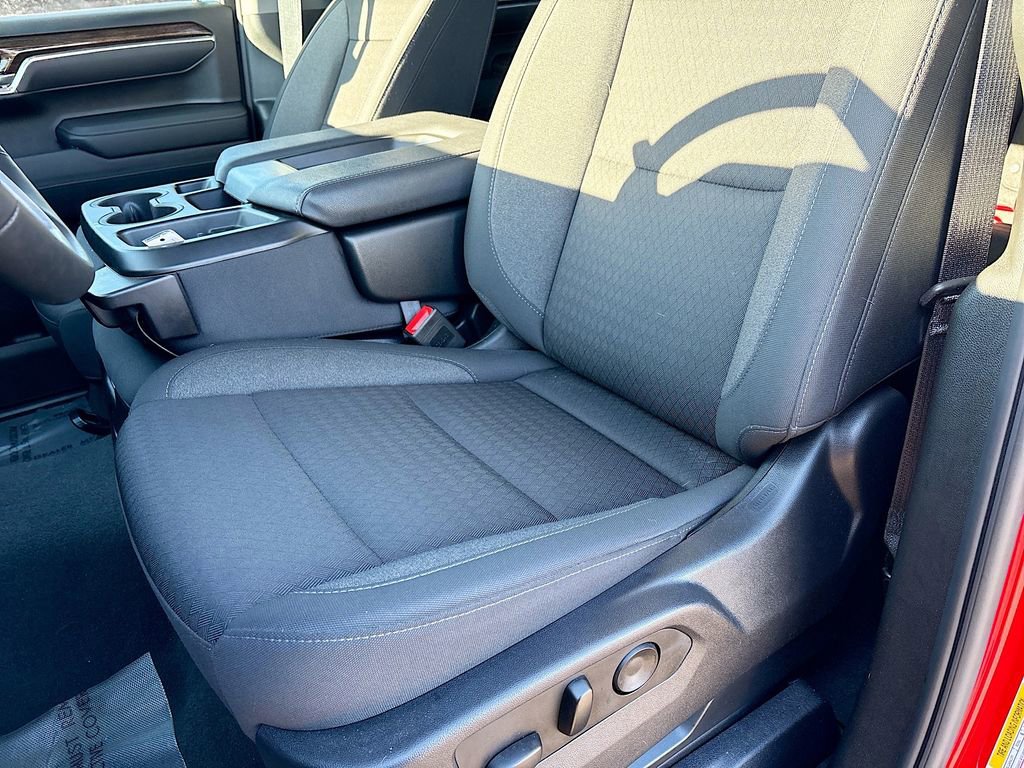 Used 2025 GMC Sierra 1500 Elevation image 19