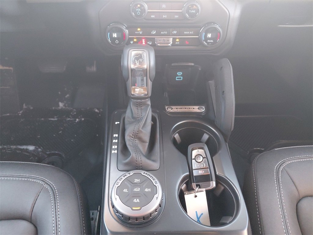 New 2025 Ford Bronco Badlands image 11