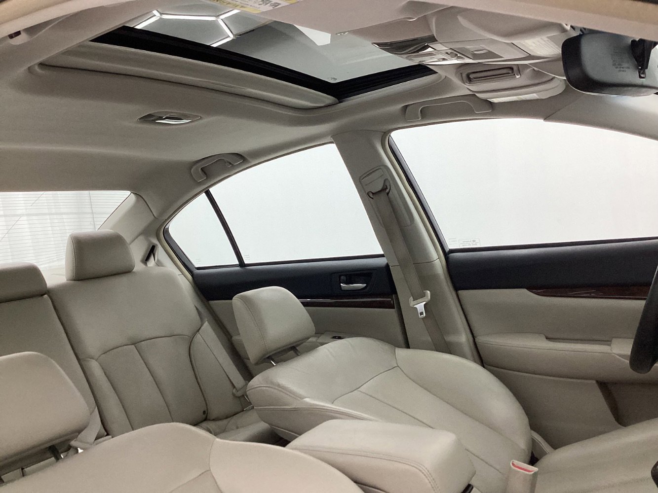 Used 2013 Subaru Legacy 3.6R Limited image 39