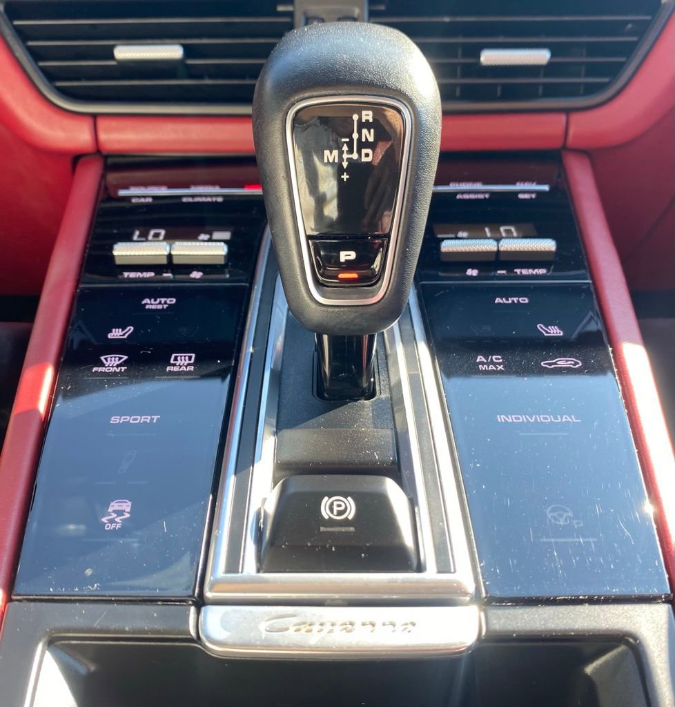 Used 2021 Porsche Cayenne image 19